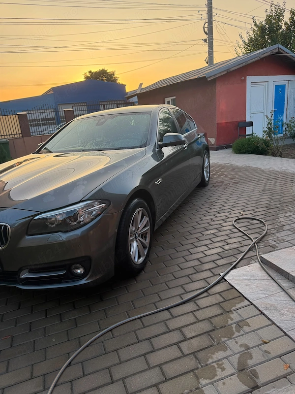BMW 5 Series 2015 — imagine 8
