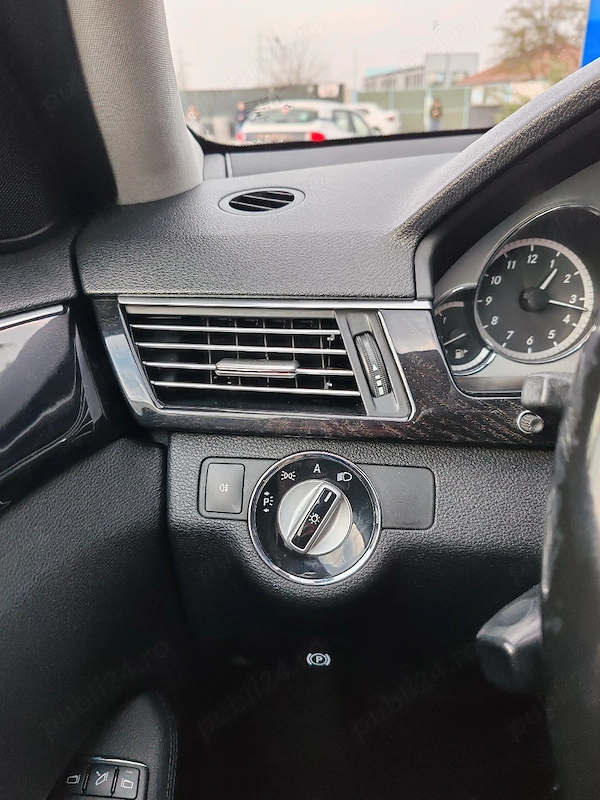MERCEDES-BENZ E-Class 2010 — imagine 9