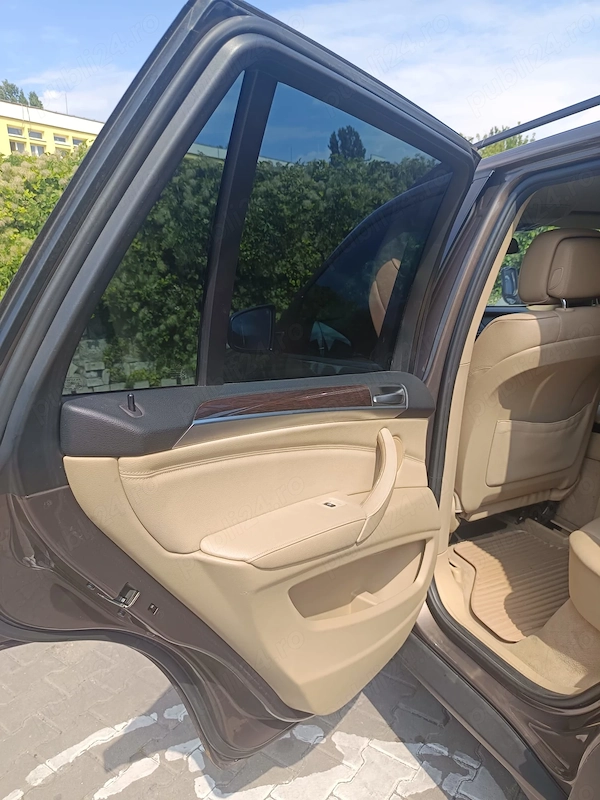 BMW X Series (Generic) 2010 — imagine 6