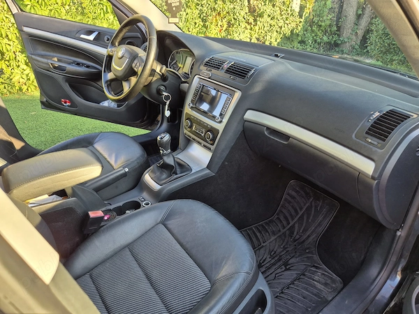 SKODA Octavia 2010 — imagine 7