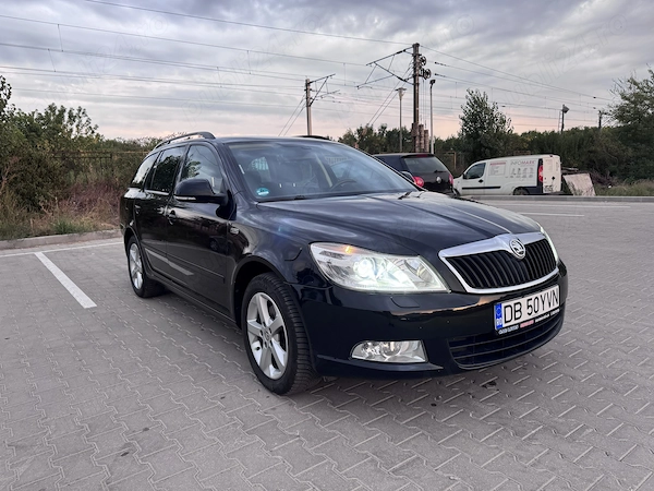 SKODA Octavia 2012 — imagine 2