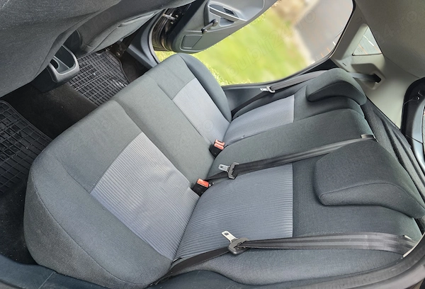 FORD Fiesta 2010 — imagine 9