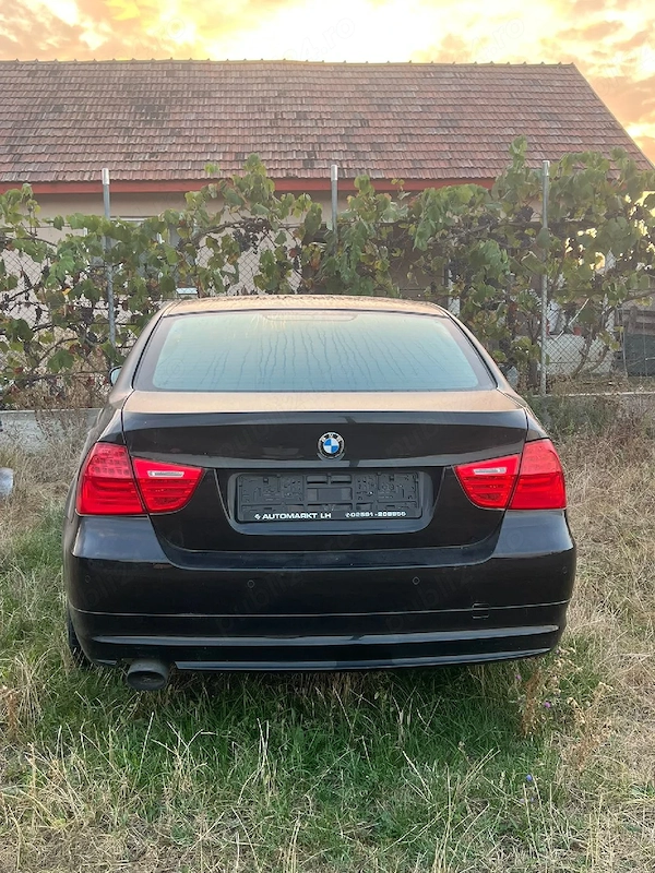 BMW 3 Series 2010 — imagine 5