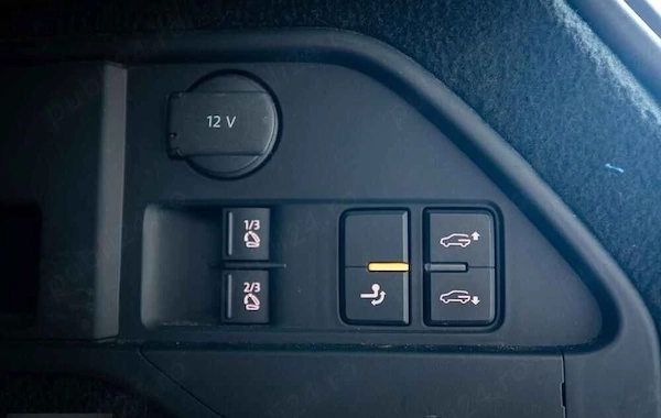 VOLKSWAGEN Touareg 2011 — imagine 10