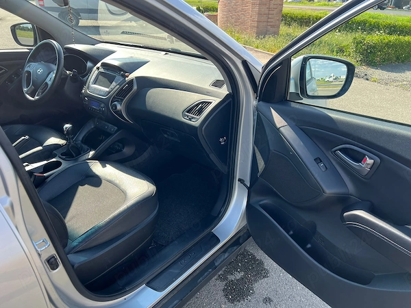 HYUNDAI ix35 2015 — imagine 7