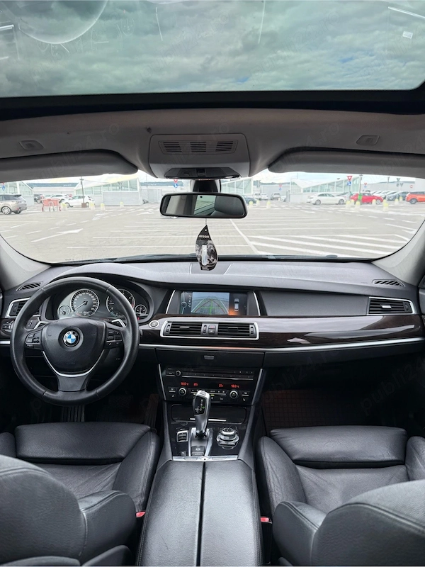 BMW 5 Series 2010 — imagine 5