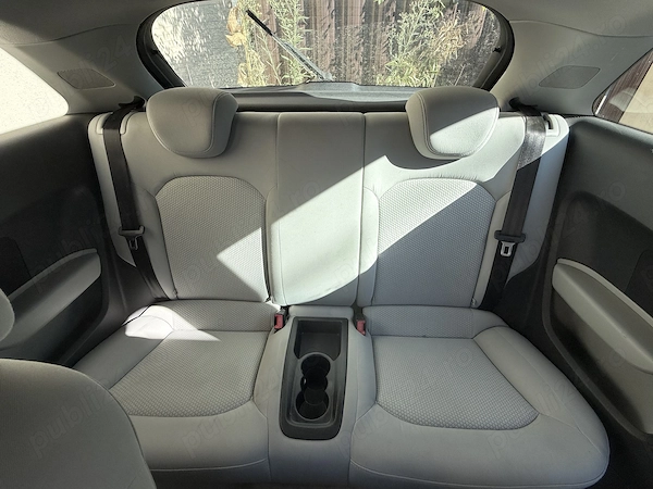 AUDI A1 2011 — imagine 6