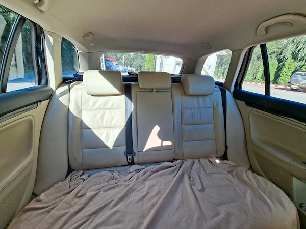 VOLKSWAGEN Golf 2012 — imagine 5