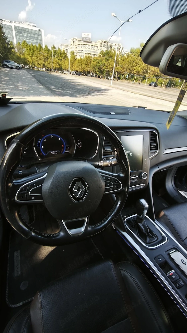 RENAULT Megane 2017 — imagine 2