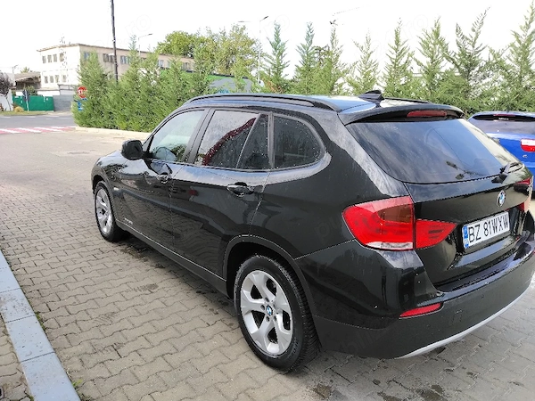 BMW iX1 2011 — imagine 6