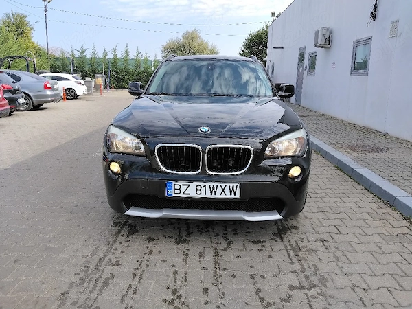 BMW iX1 2011 — imagine 7