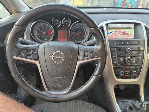 OPEL Astra 2012 — imagine 3
