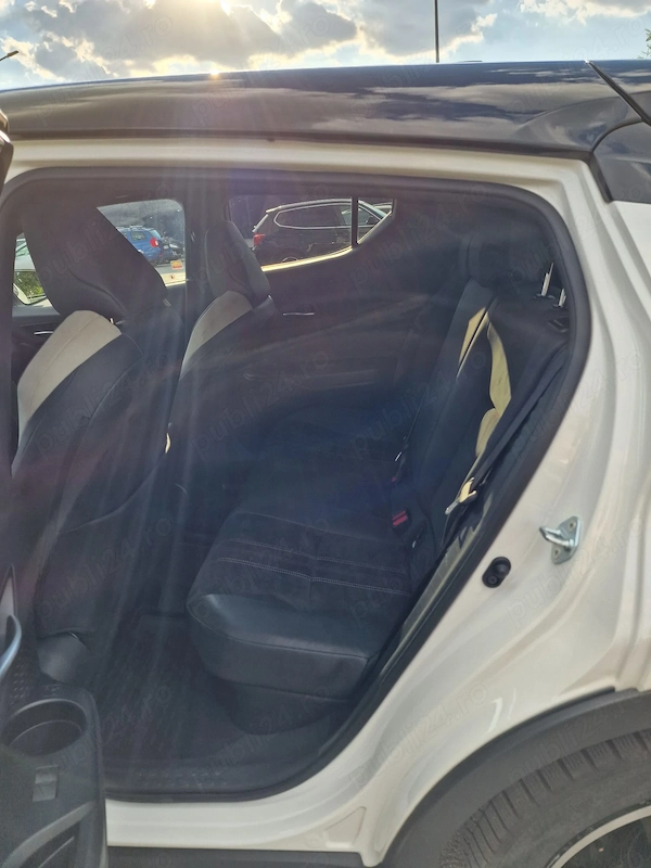 TOYOTA C-HR 2022 — imagine 7