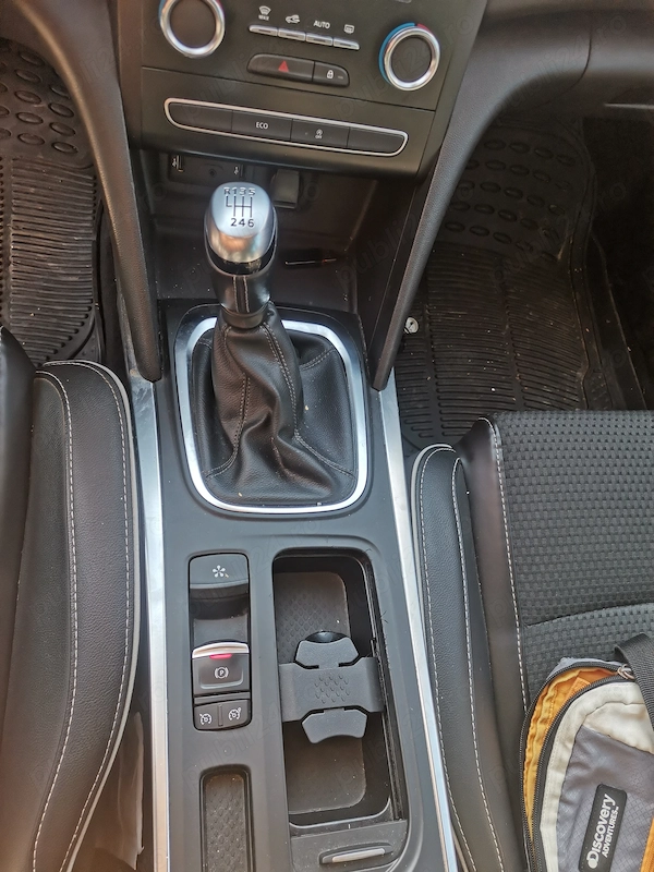RENAULT Megane 2020 — imagine 2