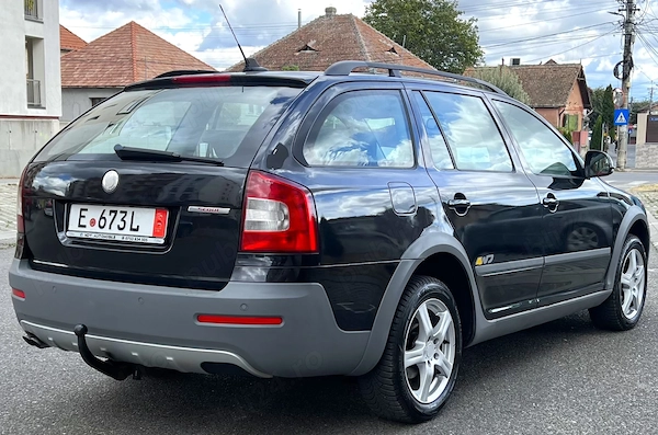 SKODA Octavia 2009 — imagine 5