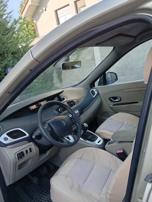 RENAULT Scenic 2011 — imagine 3