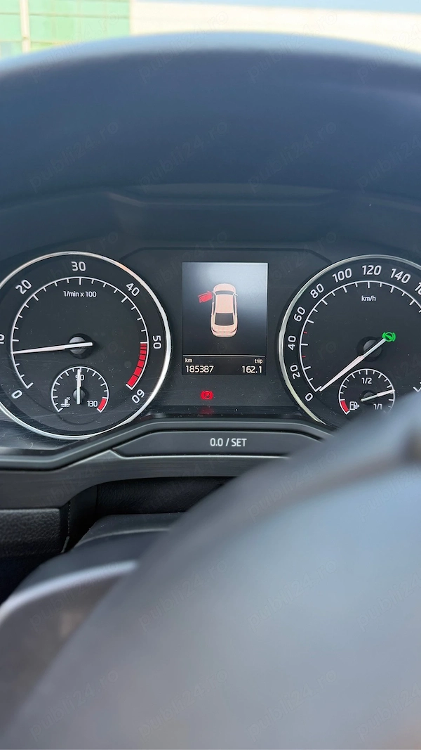 SKODA Superb 2019 — imagine 10
