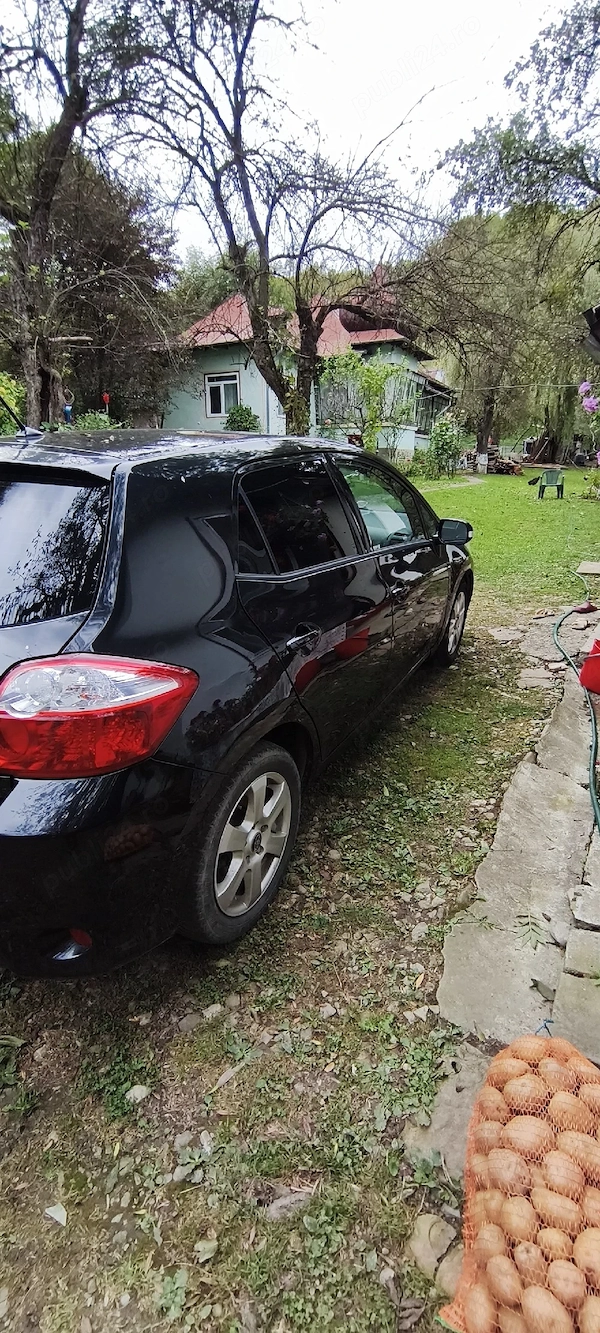 TOYOTA Auris 2010 — imagine 3