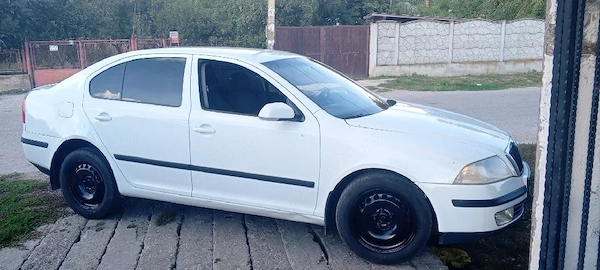 SKODA Octavia 2018 — imagine 3