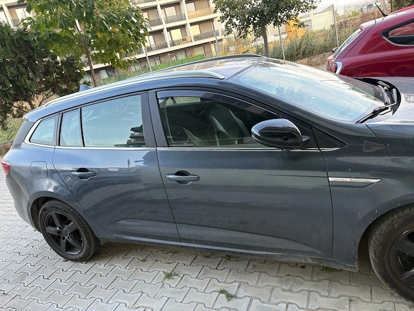 RENAULT Megane 2018 — imagine 2
