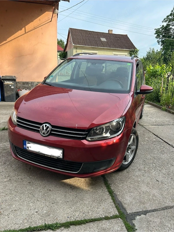 VOLKSWAGEN Touran 2015 — imagine 4