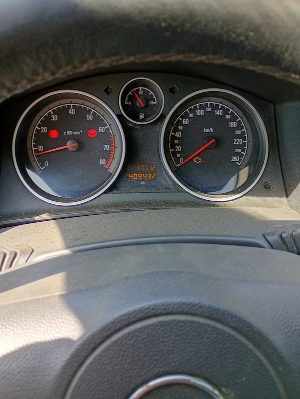 OPEL Astra 2010 — imagine 5