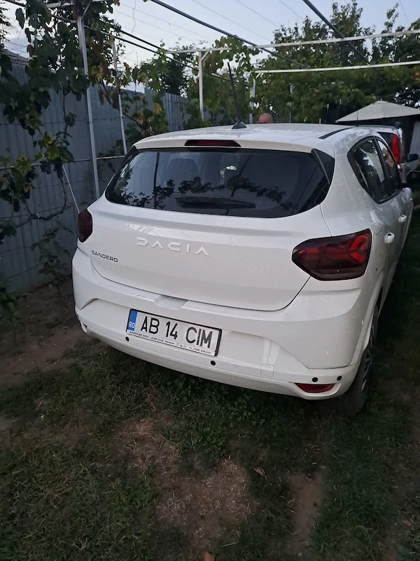 DACIA Sandero 2023 — imagine 4
