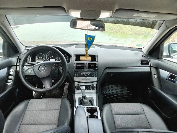 MERCEDES-BENZ C-Class 2009 — imagine 4