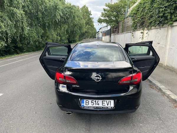 OPEL Astra 2019 — imagine 4