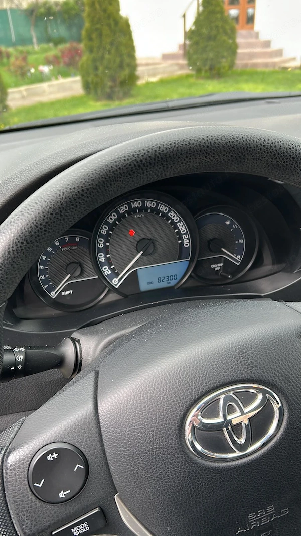 TOYOTA Corolla 2014 — imagine 4
