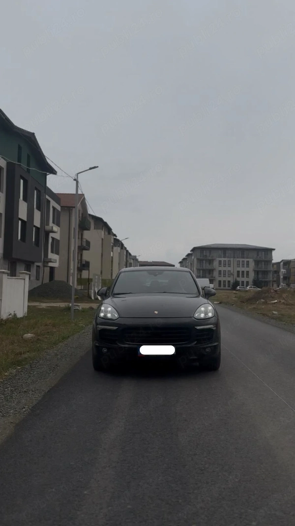 Porsche Cayenne Platinum Edition
