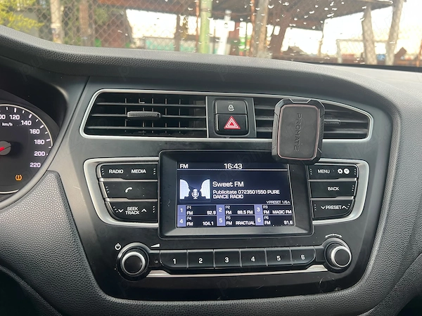 HYUNDAI i20 2019 — imagine 9