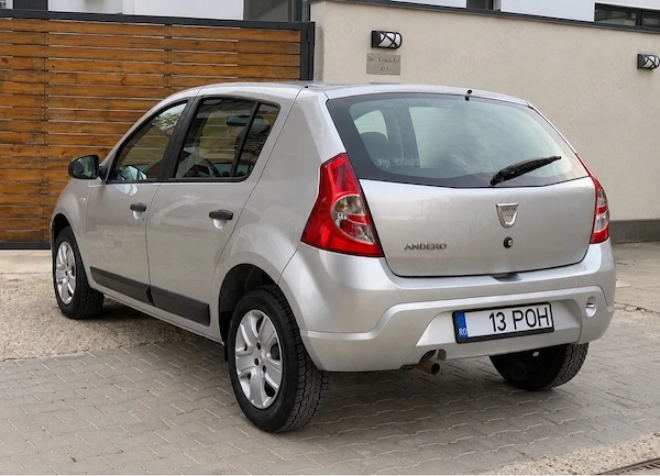 DACIA Sandero 2011 — imagine 2