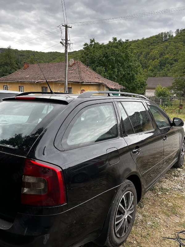SKODA Fabia 2010 — imagine 4