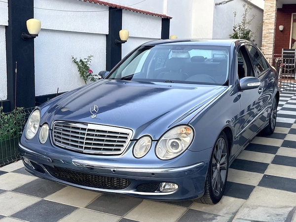 MERCEDES-BENZ E-Class 2004 — imagine 4