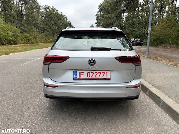 VOLKSWAGEN Golf 2023 — imagine 3