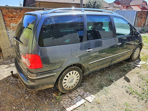 VOLKSWAGEN Sharan 2009 — imagine 4