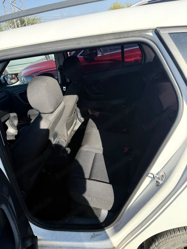 SKODA Fabia 2013 — imagine 7