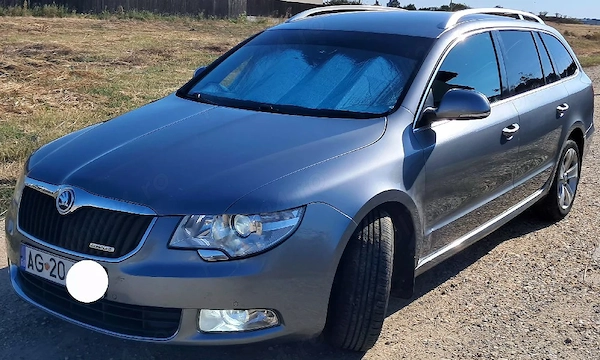 SKODA Superb 2012 — imagine 3