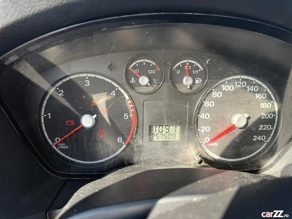 FORD Focus 2006 — imagine 4