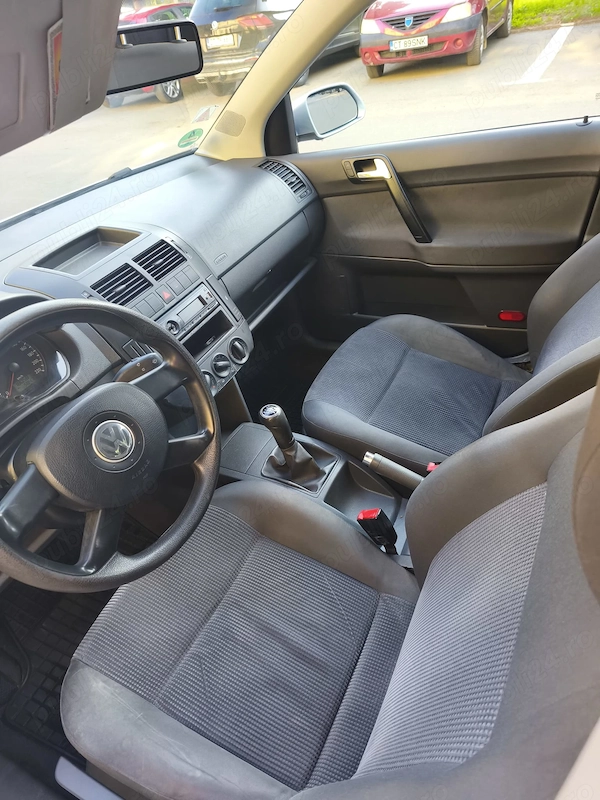 VOLKSWAGEN Polo 2005 — imagine 3