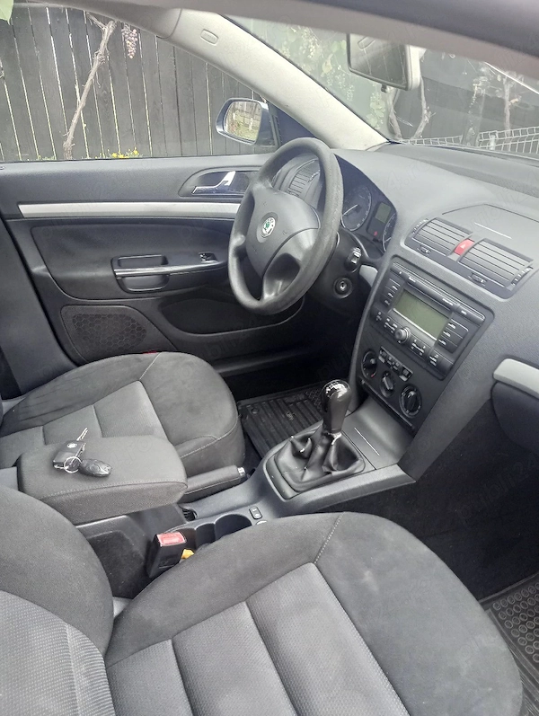 SKODA Octavia 2009 — imagine 3