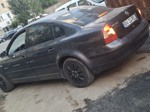VOLKSWAGEN Passat 2004 — imagine 3