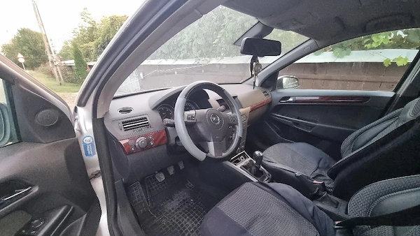 OPEL Astra 2005 — imagine 2