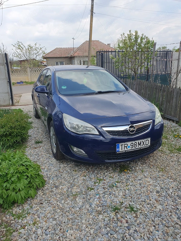 OPEL Astra 2010 — imagine 7