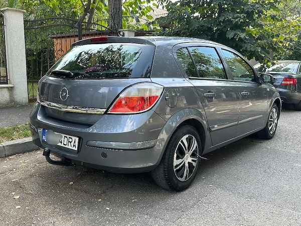 OPEL Astra 2005 — imagine 6