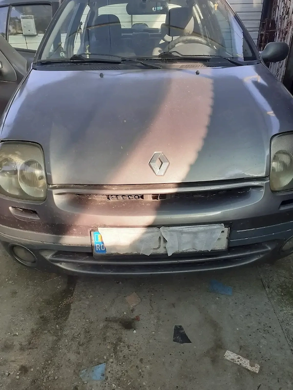 RENAULT Clio 2002 — imagine 3