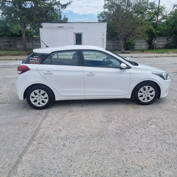 HYUNDAI i20 2018 — imagine 3