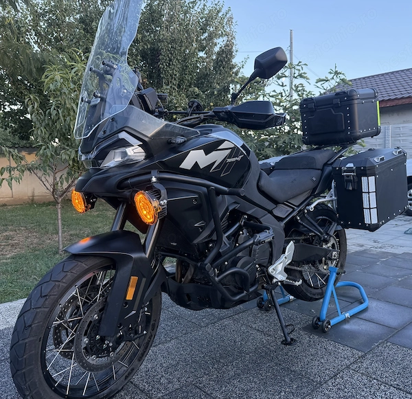 Vând cf moto mt700