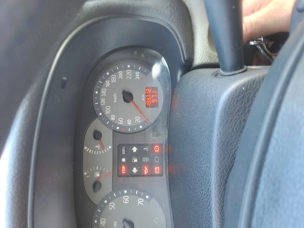 RENAULT Clio 2005 — imagine 3